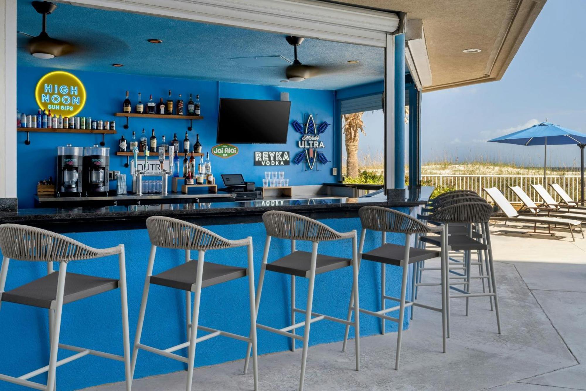 Courtyard By Marriott Jacksonville Beach Oceanfront Exterior foto