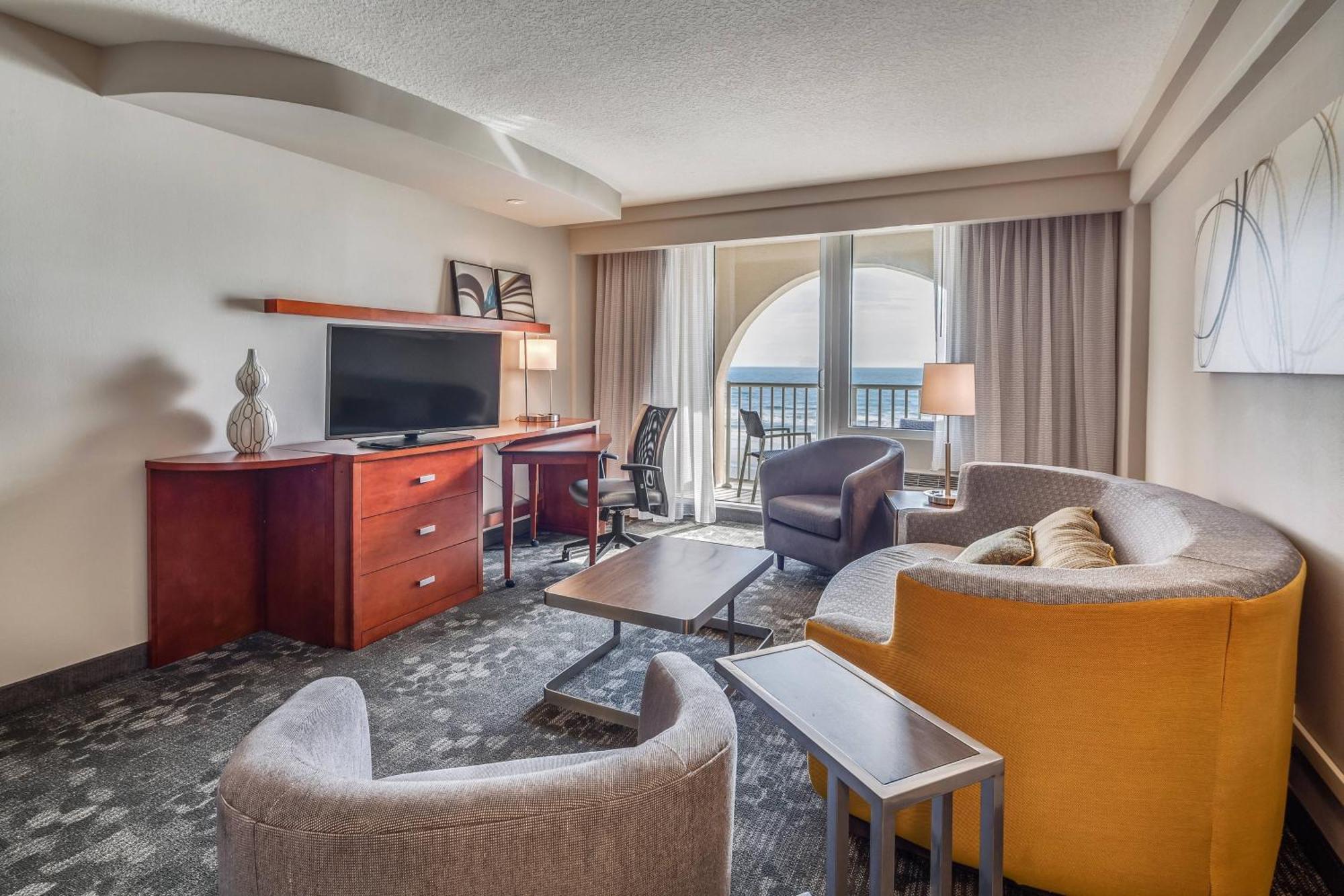 Courtyard By Marriott Jacksonville Beach Oceanfront Exterior foto