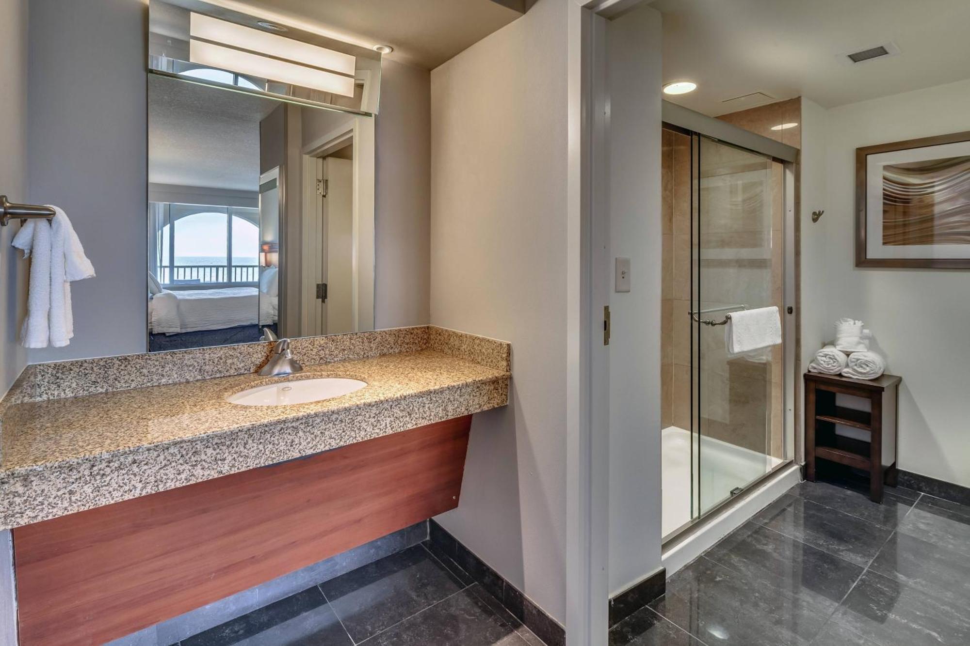 Courtyard By Marriott Jacksonville Beach Oceanfront Exterior foto